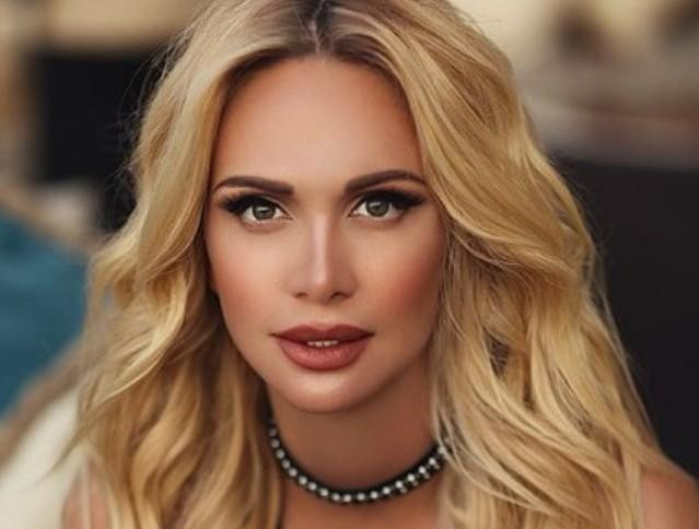 Модель Виктория Лопырева назвала бредом слухи о её романе с мужем Алсу