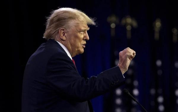 Трамп заявил о неспособности Байдена остановить конфликт на Украине