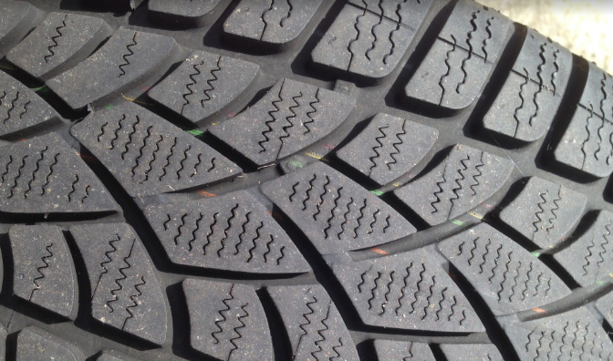 В России может резко подорожать зимняя резина