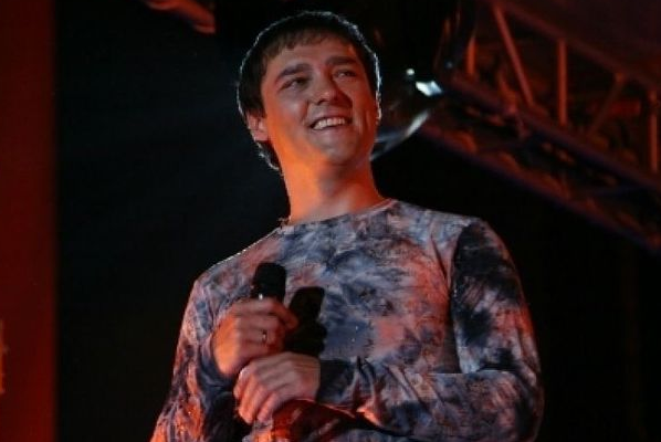 Вдова и дети Юрия Шатунова прилетели в Россию