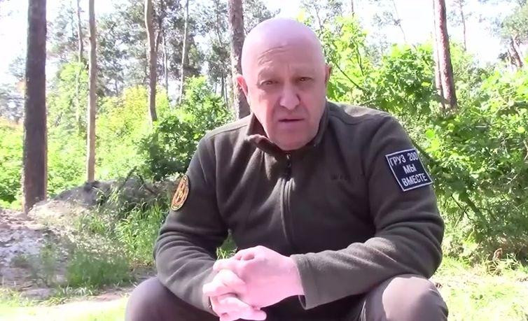 Перед возможными похоронами Евгения Пригожина полиция оцепила Серафимское кладбище