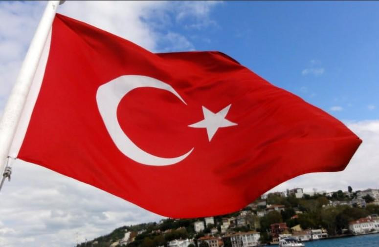 После штрафа в 5 млн рублей компания "Колибри-Тур" снова предлагает детям путёвки в Турцию