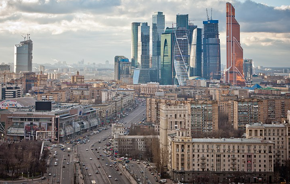 Mainichi Shimbun: Россияне из-за санкций стали тратить больше денег внутри страны