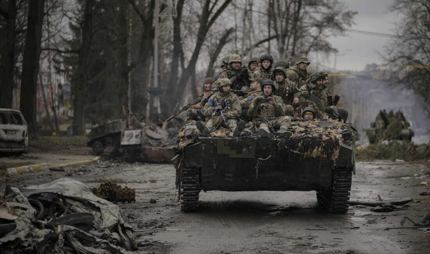 В Бахмуте внезапное затишье: военный рассказал, что происходит