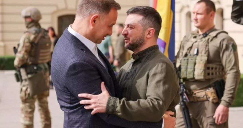 Внезапная трещина: польско-украинские отношения на грани краха