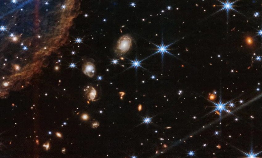 Ученые обнаружили в космосе гигантский знак вопрос