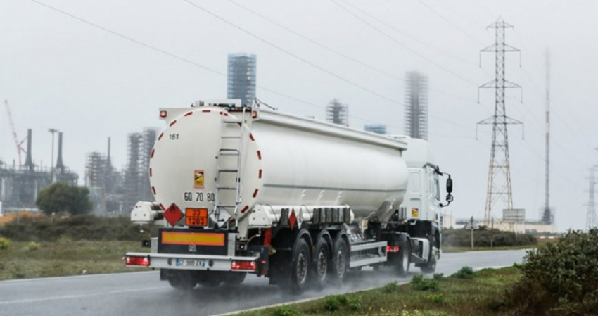 Запрет на вывоз нефтепродуктов автотранспортом из Казахстана будет продлен