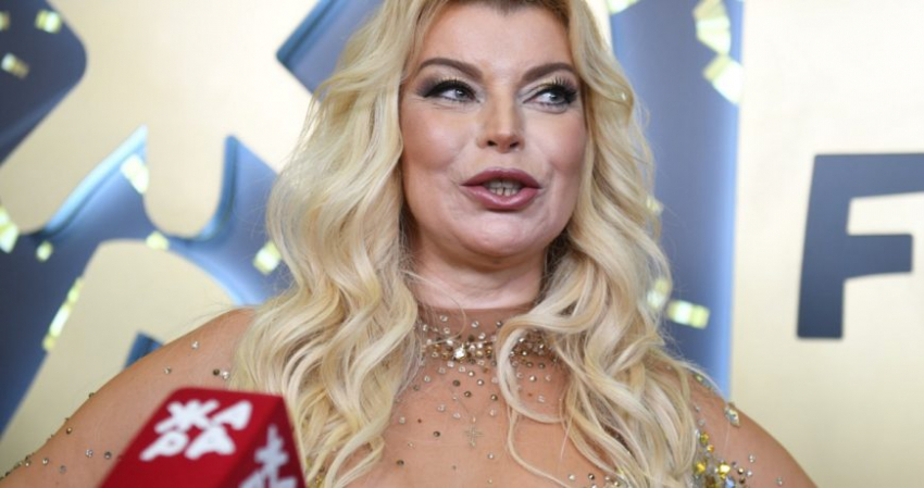 Тяжелое состояние и эвакуация вертолетом: что случилось с певицей Ладой Дэнс