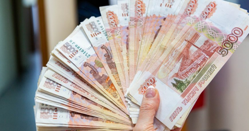 Выплаты перед школой в Москве и Московской области в 2023 году, кому положены средства