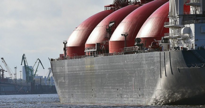 Госкомпания Аргентины сообщила об отклонении российского груза СПГ из-за проблем с оплатой