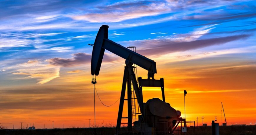 Цены на нефть снижаются 24 июля из-за ожидания новых ставок от центральных банков