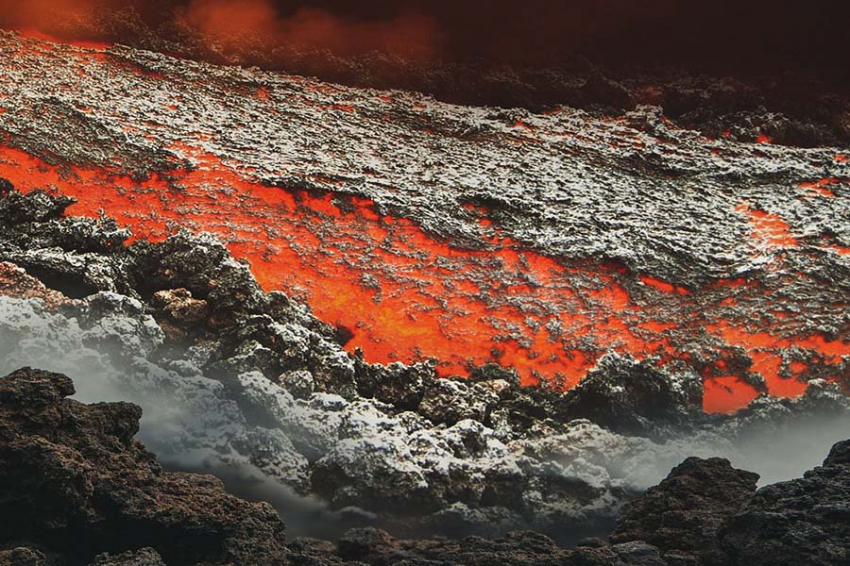 Обширное извержение лавы могло спровоцировать появление Земли-снежка 717 млн лет назад