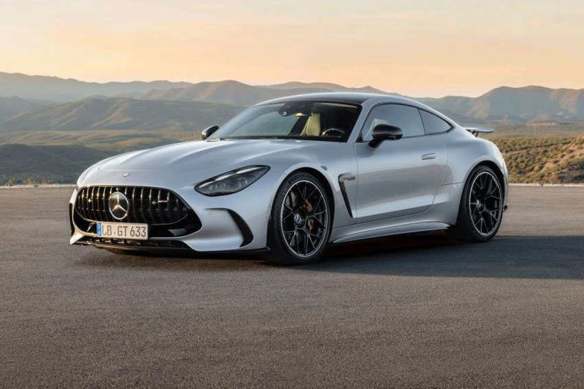 Mercedes-Benz представил новое поколение своего смелого спорткара AMG GT