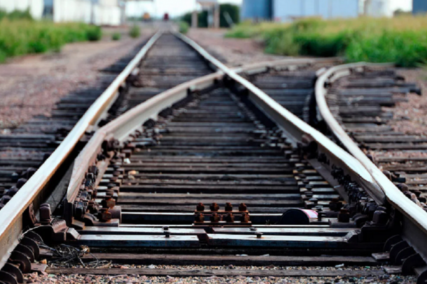 В Москве неизвестный поджег оборудование между железнодорожными станциями Киевского направления