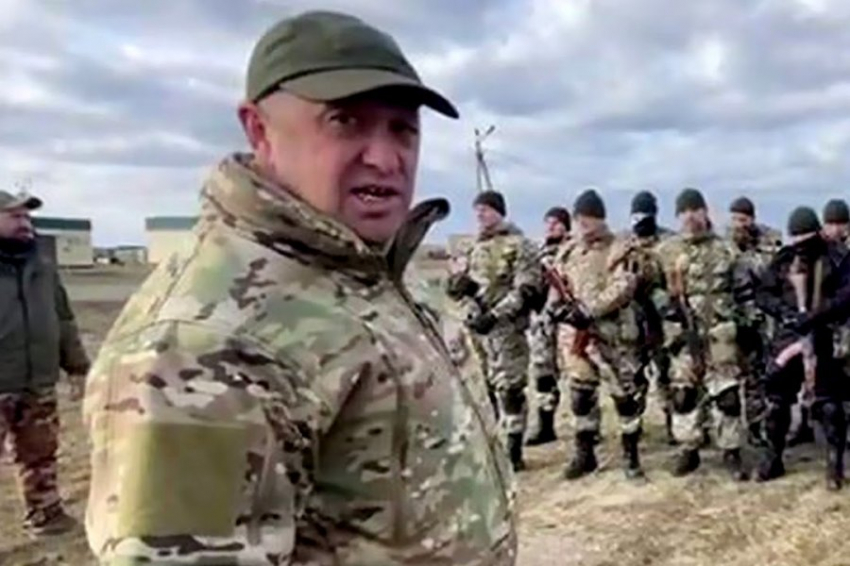 На Западе СМИ выдвинули версию о том, что Пригожин и Уткин выжили