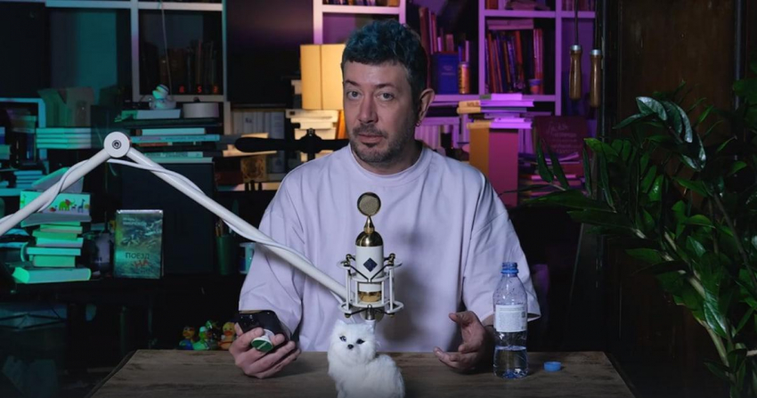 Артемий Лебедев выразил сочувствие уехавшим из России людям