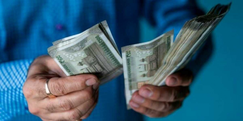 В падении рубля оказалась замешана Индия