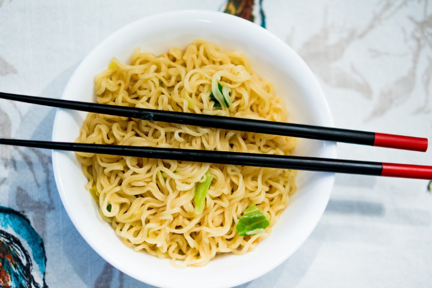 Нутрициолог Шарапова указала на опасность «Доширака» для здоровья