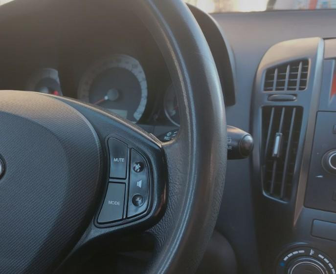 Автоэксперт Кадаков представил прогноз стоимости машин к концу года