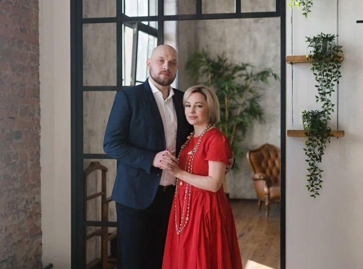 Татьяна Буланова опровергла слухи о разрыве с молодым мужем Валерием Рудневым