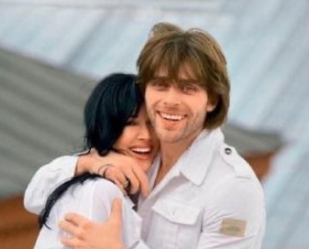 Пётр Чернышев был вынужден расстаться с Анастасией Заворотнюк из-за работы в США