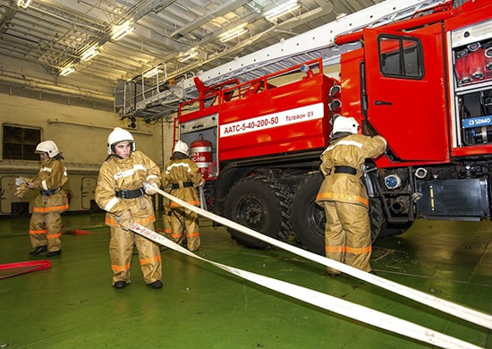 В Адыгее из горящей многоэтажки эвакуировали 60 человек