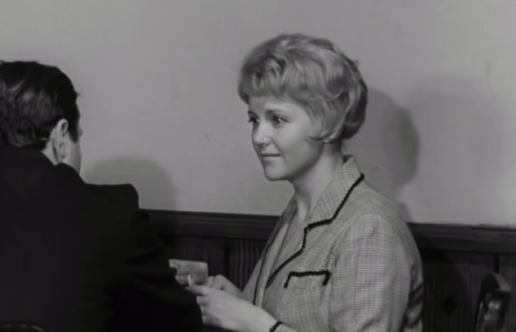 Жена Штирлица Шашкова рассказала, как Тихонов смущал ее после съемок