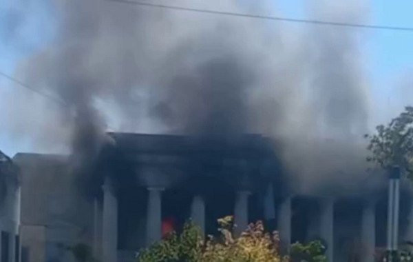 Взрывы прогремели в Севастополе после украинской атаки на штаб Черноморского флота