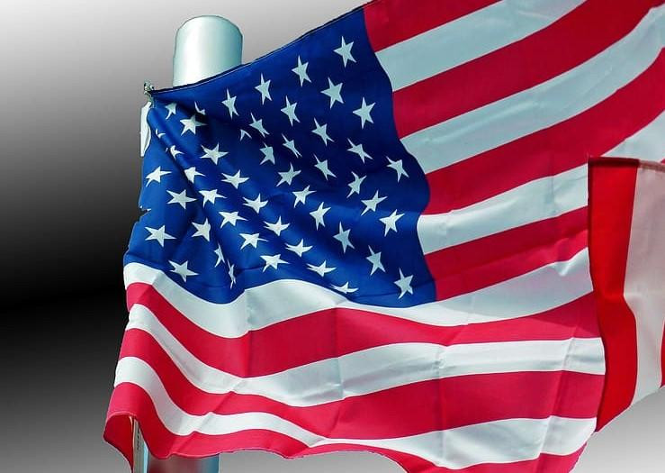 CNN: В США на аукционе продали редкую купюру номиналом в $10 тысяч за $480 тысяч