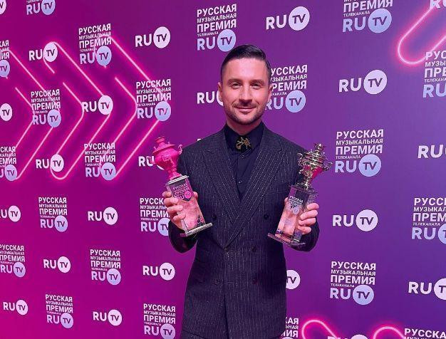 Сергей Лазарев раскритиковал экс-конкурсантов за оценки участникам шоу «Ну-ка, все вместе!»