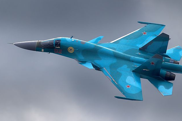 Военный эксперт Живов назвал Су-34 и Су-35 самыми эффективными истребителями в зоне СВО