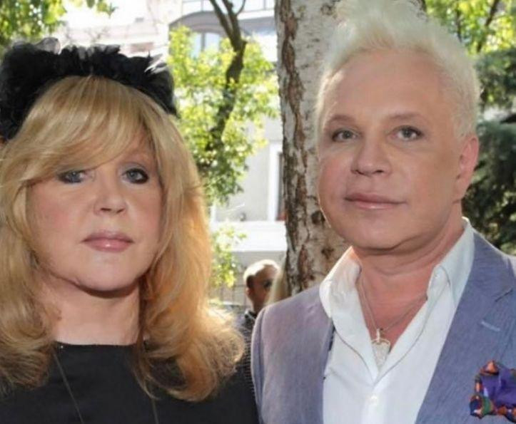 Алла Пугачева предлагала деньги на памятник Борису Моисееву