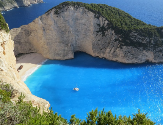 Циклон "Элиас" привел к подтоплению домов и эвакуации в Греции