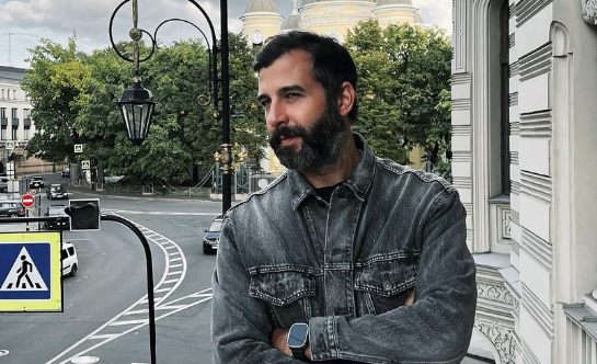 Пропавший с экранов Иван Ургант впервые за долгое время вышел на публику