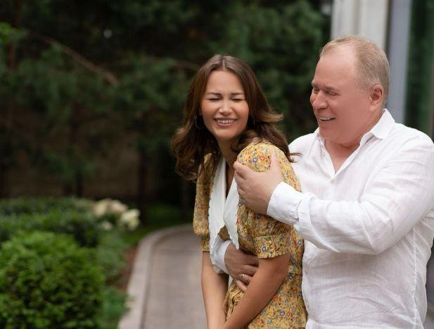 Молодая жена бросила звездного адвоката Анатолия Кучерену спустя 5 лет брака