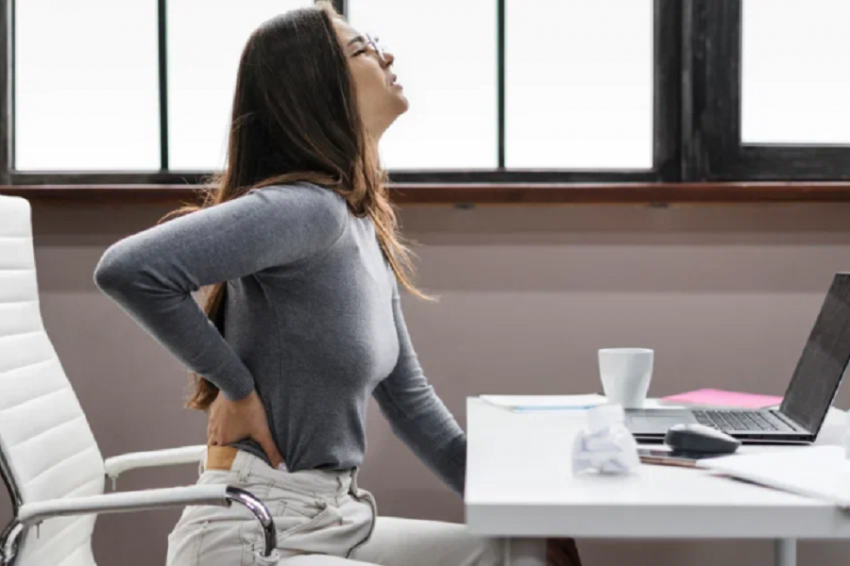 Врач Левченко назвала головокружения и сонливость одними из последствий неправильной осанки