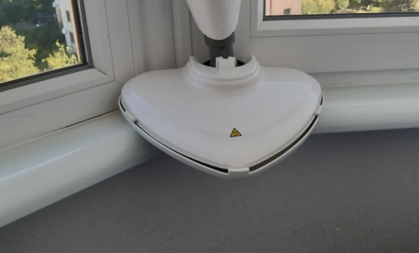 Ни разводов, ни пыли: лайфхак, как отмыть грязные окна с улицы