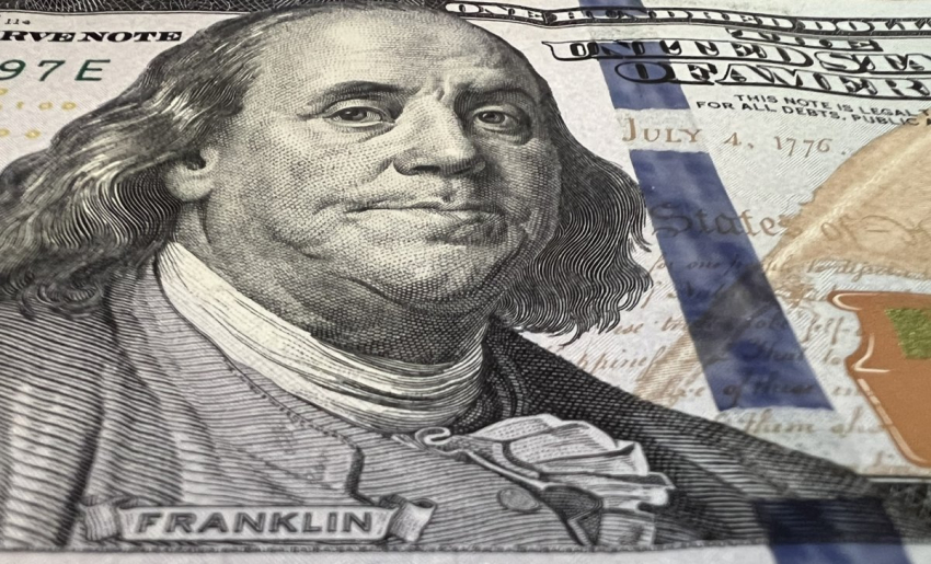 Банкоматы в РФ остановятся, доллар улетит в космос: это произойдет уже с 1 октября