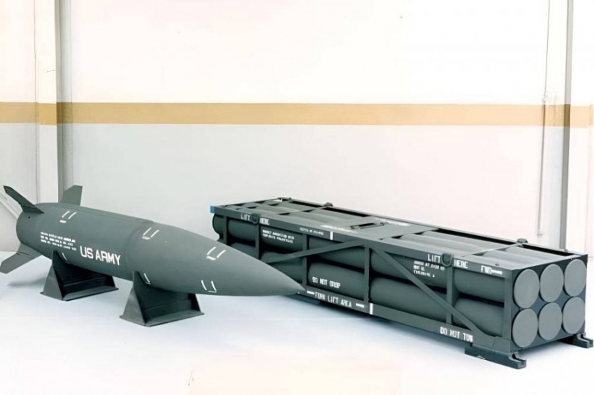 Белый дом близок к принятию решения о поставках ВСУ дальнобойных ракет с кассетными бомбами