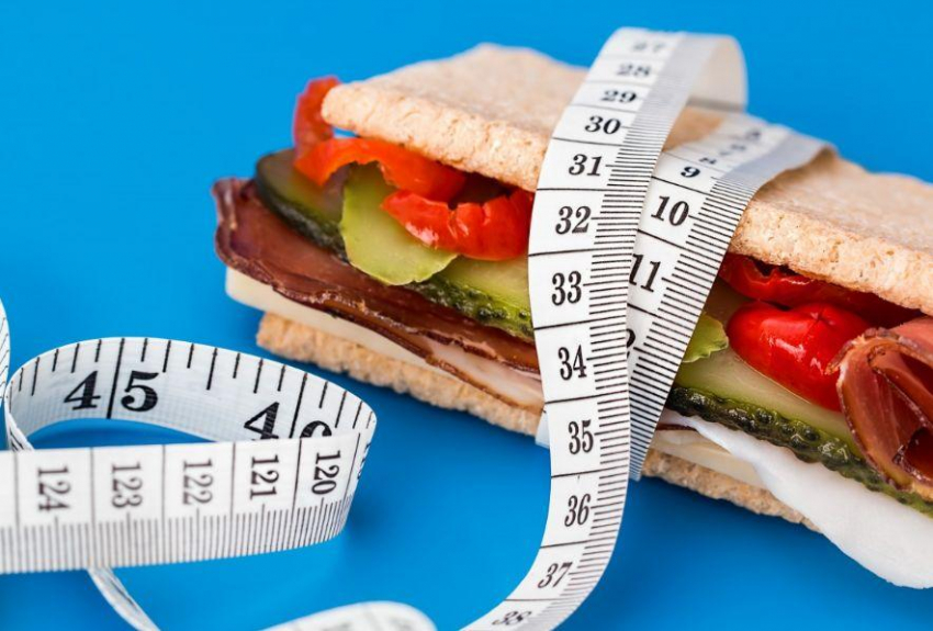 Эндокринолог Рогова предупредила, что голодание может спровоцировать набор веса