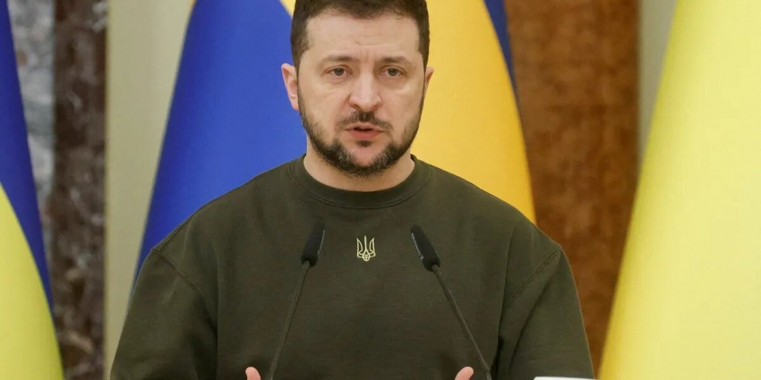 «Пойдет до конца» Зеленский не готов отдать территорию ради мира на Украине — хочет спасти свою семью