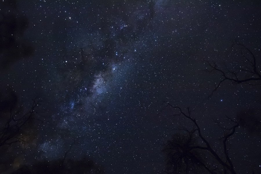 Млечный Путь искривлен и причиной может быть гигантская капля темной материи