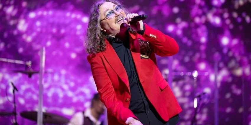 «Врачи обнадежили родных» Появились новости о состоянии Николаева, который с инфарктом попал в больницу