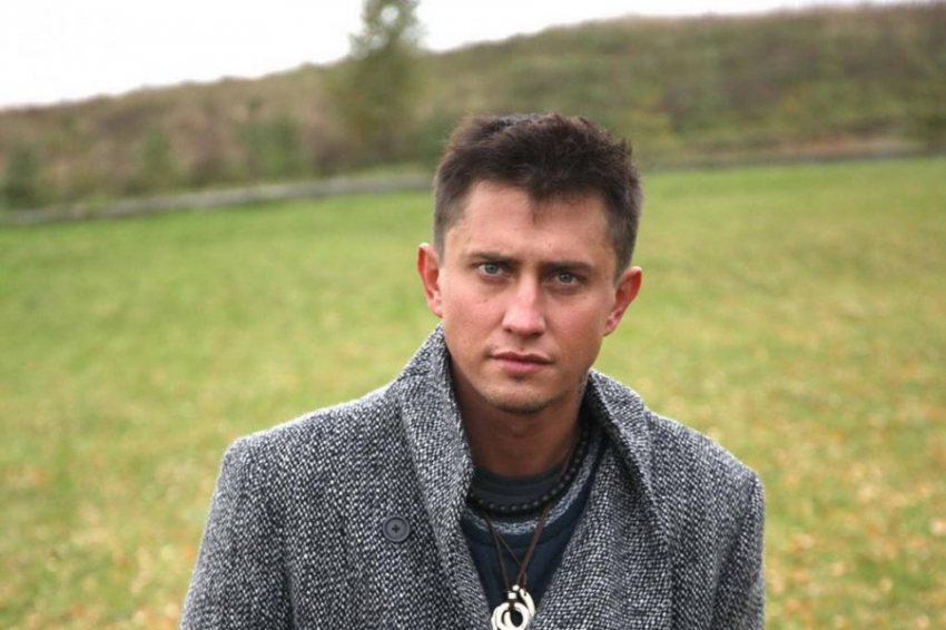 Прилучный забрал детей у Муцениеце, препятствует общению и не дает денег