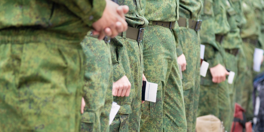 В России военкоматы начали массово раздавать повестки