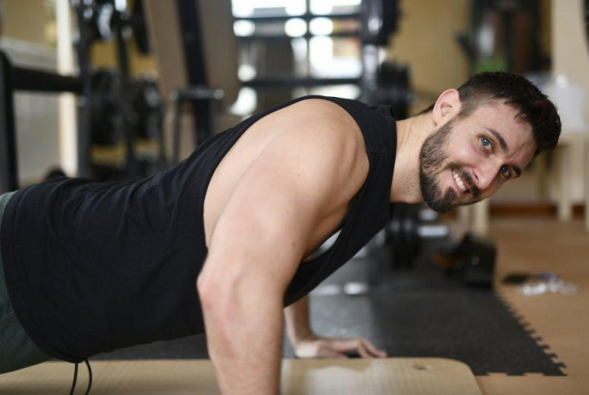 Журналисты Men Today определили лучшие упражнения для мужчин старше 40 лет