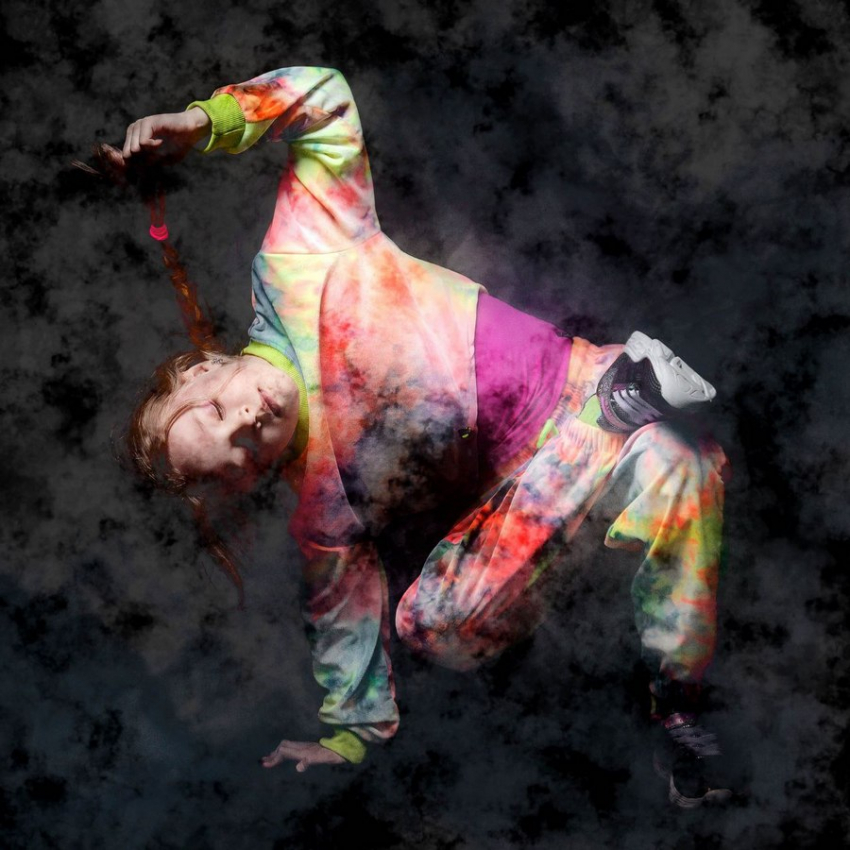 Необычная выставка 11-летней художницы пройдет в «Арт-центре Сергиенко» - Новая общественная газета