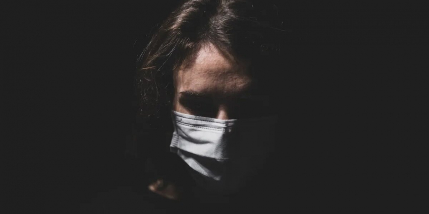 В Новосибирской области из-за сезонного роста заболеваемости ОРВИ ввели масочный режим — а что с ковидом?