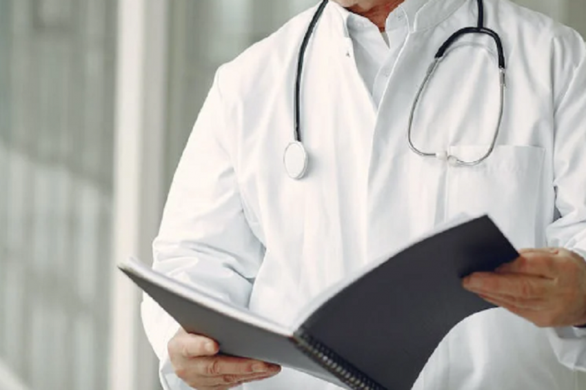 Онколог Карасев назвал ежедневные привычки многих людей, которые ведут к раку