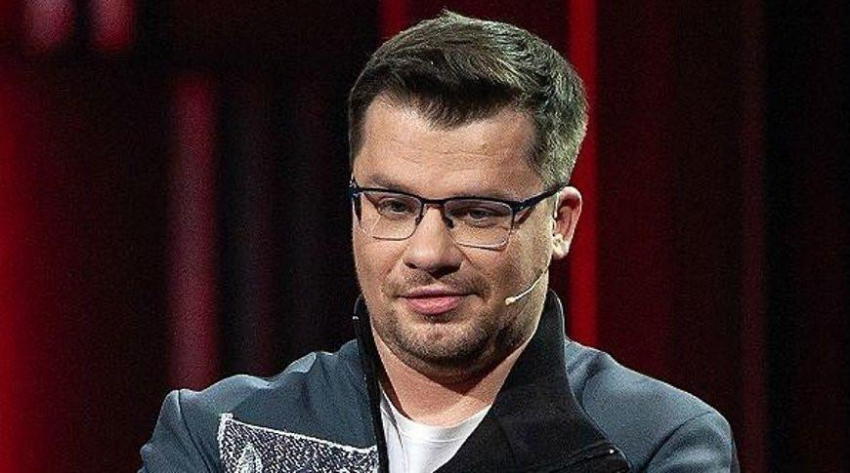 Владимир Соловьев потребовал отправить Гарика Харламова на фронт в наказание за песню про доллар